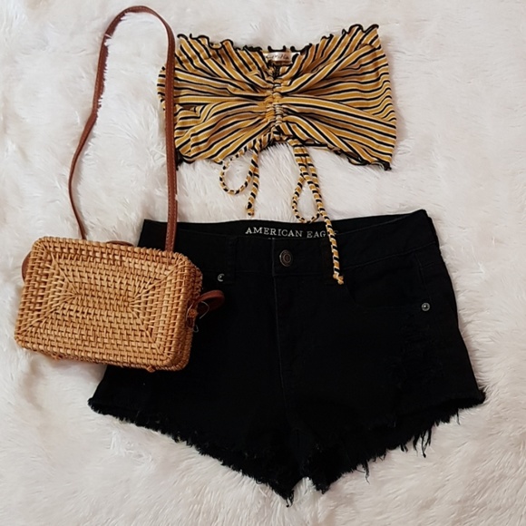 American Eagle Outfitters Pants - 🖤 BLACK HIGH RISE AMERICAN EAGLE SHORTS 🖤